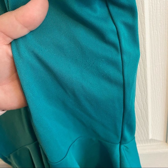 A’gaci Open Back Peplum Top Approx Size Small - Picture 5 of 5